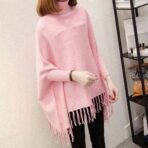 Pink Fleece Poncho with Fringed Hem – detail