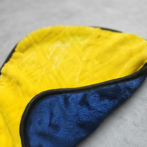 Dual-Sided Microfiber Car & Bike Cleaning Cloth - detail view