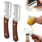 3-in-1 Vegetable Peeler with Wooden Handle - detail view